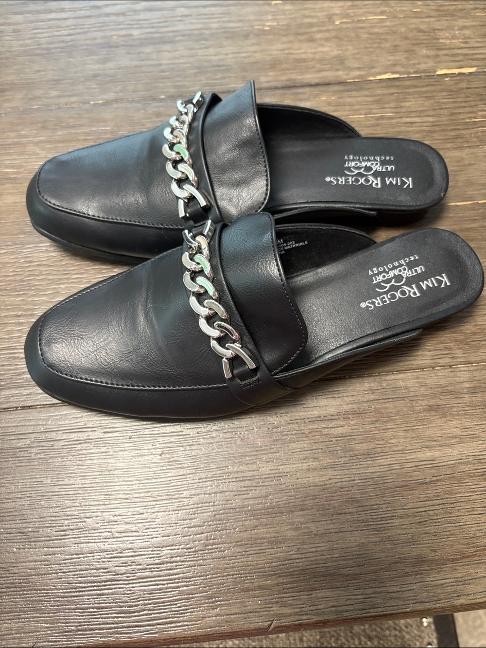 Kim Rogers Black Chain-Detail Slip-On Loafers - Picture 2 of 4